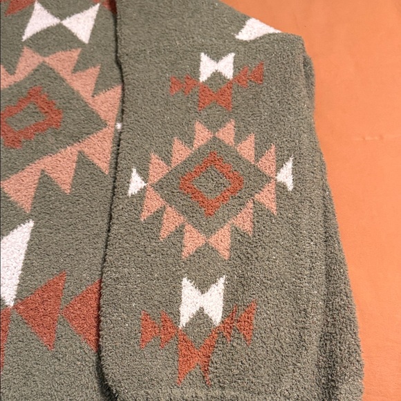 Geometric Patterned Sweater - Picture 2 of 3